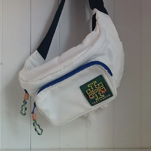 Tory Burch White Belt Bag. - Picture 3 of 9